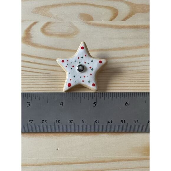 Star-Shaped Flying Colors Ceramic Brooch With Festive Dots & Pin Back - Picture 3 of 3